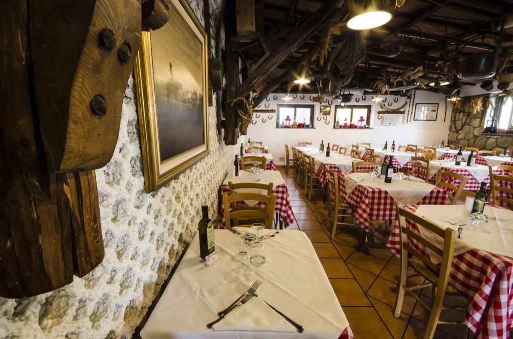טרקיניה Hotel Tarconte מראה חיצוני תמונה