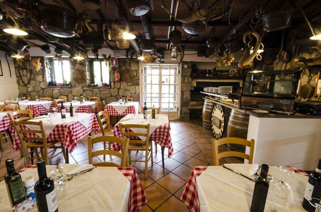 טרקיניה Hotel Tarconte מראה חיצוני תמונה