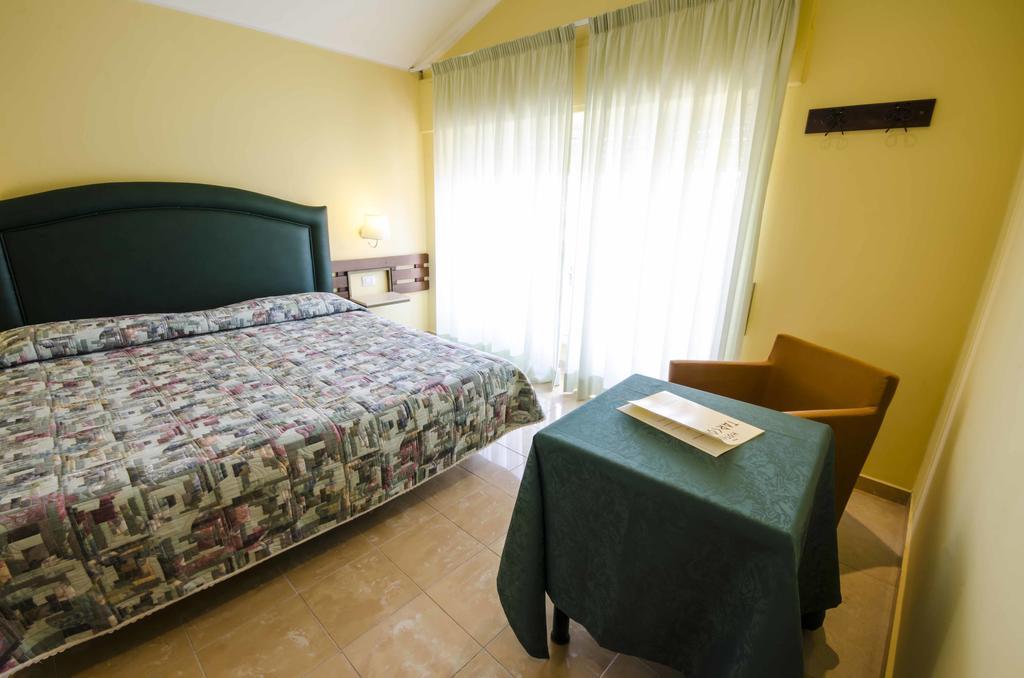 טרקיניה Hotel Tarconte מראה חיצוני תמונה