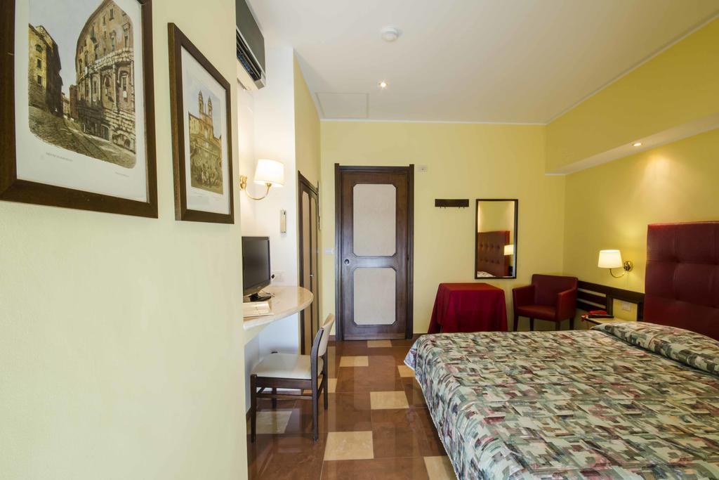 טרקיניה Hotel Tarconte מראה חיצוני תמונה
