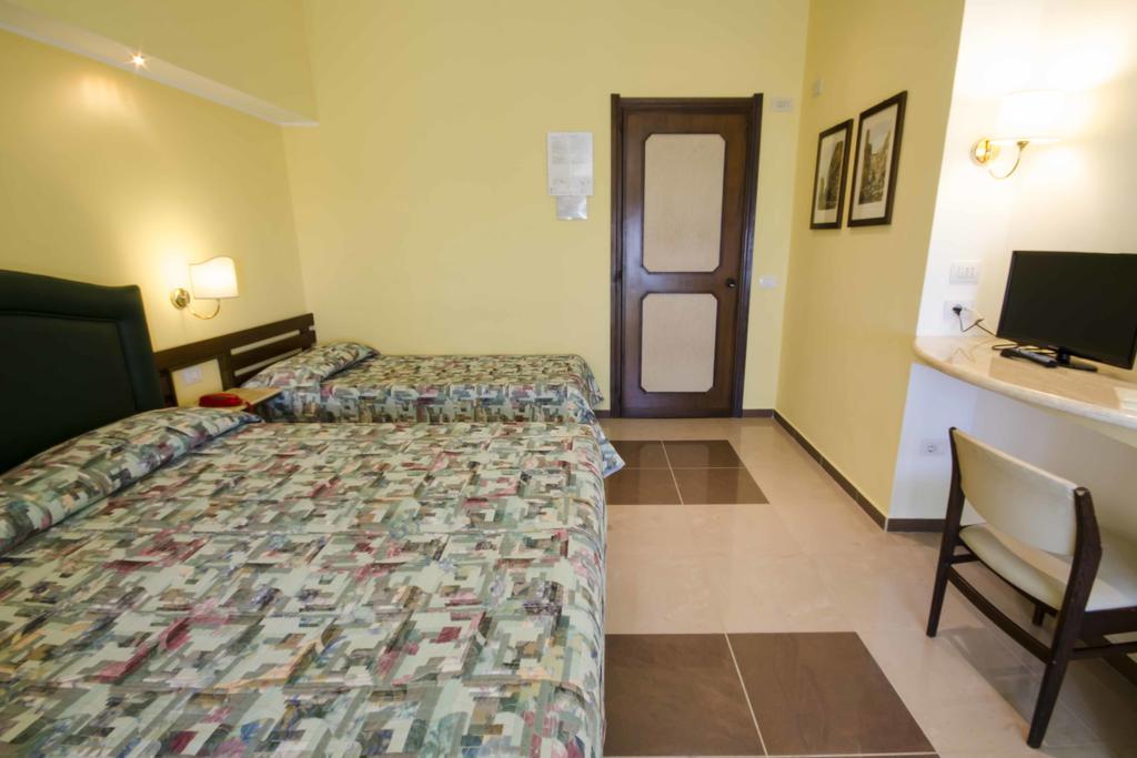 טרקיניה Hotel Tarconte מראה חיצוני תמונה