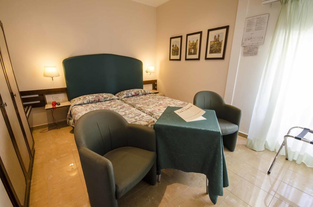 טרקיניה Hotel Tarconte מראה חיצוני תמונה
