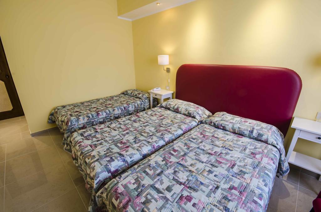 טרקיניה Hotel Tarconte מראה חיצוני תמונה