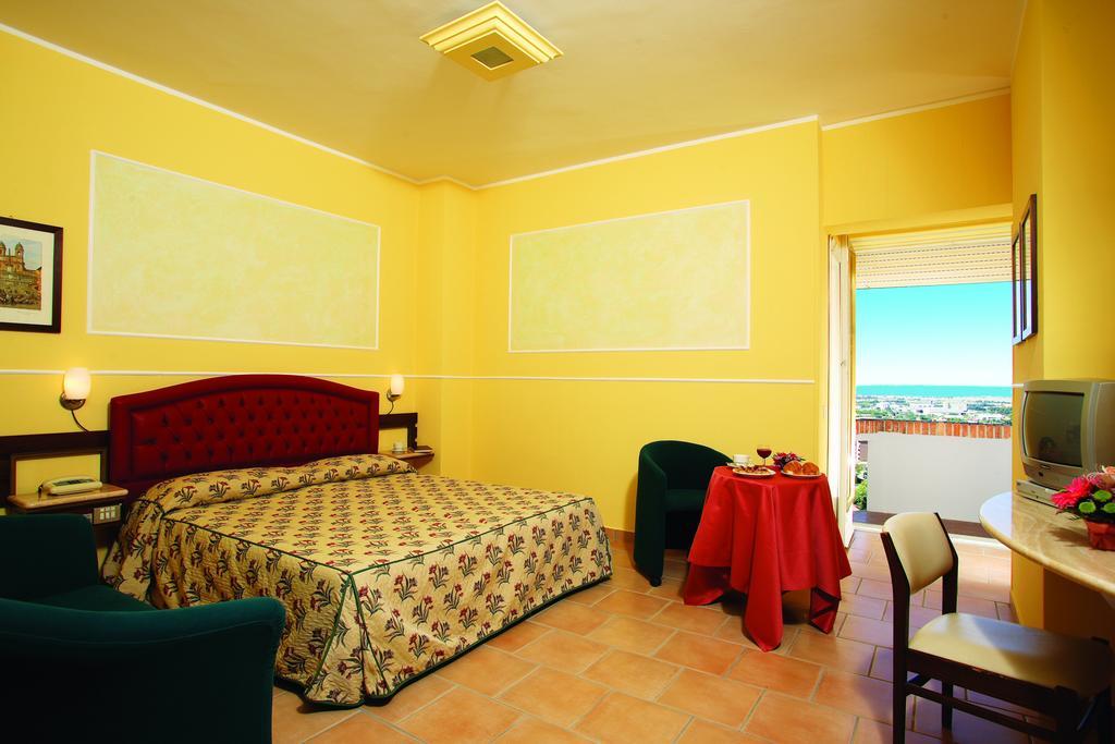 טרקיניה Hotel Tarconte מראה חיצוני תמונה